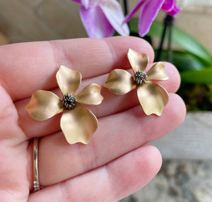 Gold Flower Stud Earrings